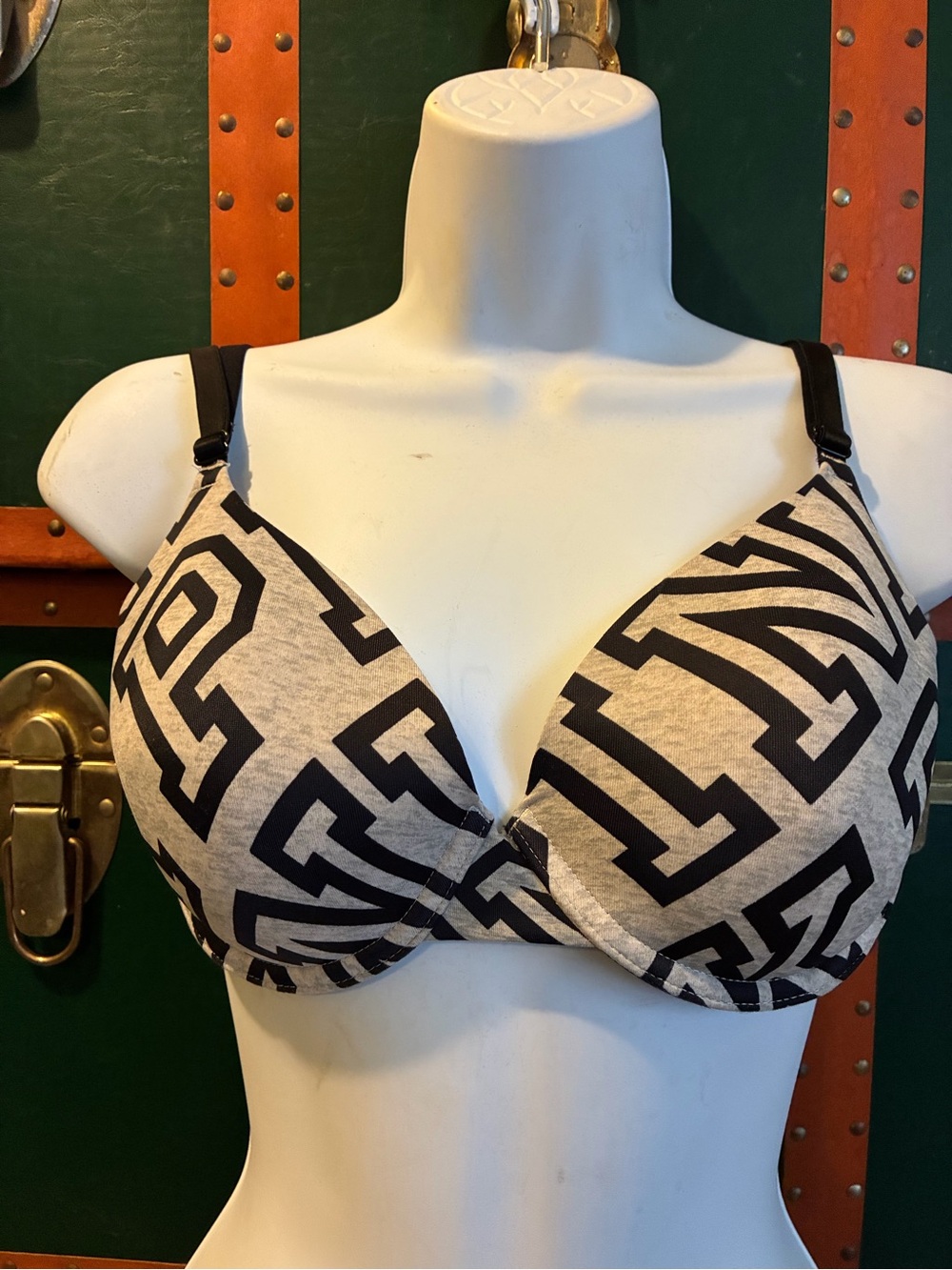 Pink  by V.S bra 34 D